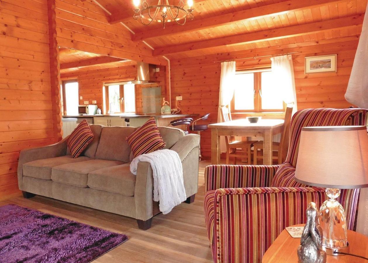 Mill Meadow Lodges Llanbister ภายนอก รูปภาพ